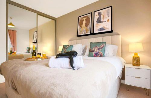 Middleton House with Free Parking, Fast-Wifi, SmartTV and Garden by Yoko Property - Photo 7