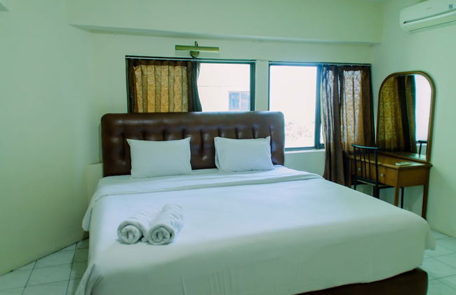 Spacious And Homey 3Br At Kondominium Rajawali Apartment - Photo 3