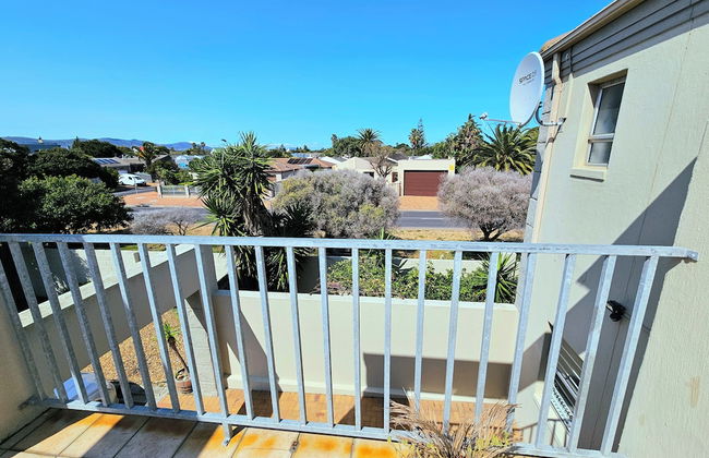 Bayside Terraces by Tanaka Kingdom - Photo 15