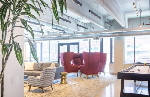 East Side Studio Apt - Near Brady St and Fiserv with Balcony - Foto 16