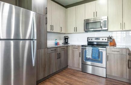 Landing Spectacular 1BD Pool Courtyard - Foto 30