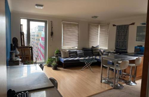 2 Bed Flat with Balcony - Zone 1 Central London - Foto 1