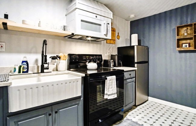 Harmony Studio 5min-asian Dist Full Kitchen - Photo 4