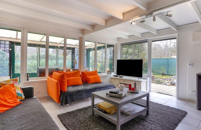 Bright Holiday Home in Lanaken near Lake with Garden - Foto 1