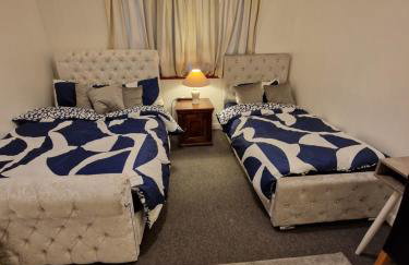 Millmead Apartment in central Guildford with parking - Photo 11