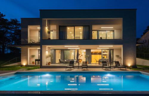 Villa Valpinia Luxury Villa in a Quiet Location with Pool, Sauna, Jacuzzi and Large Garden - Foto 1