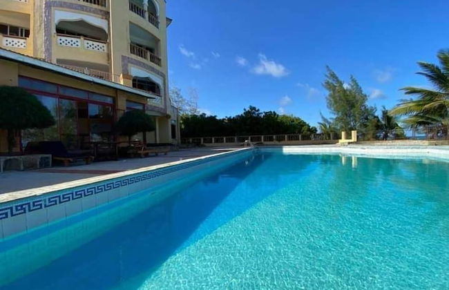 Cool Breeze Beachfront Apartments - Foto 21