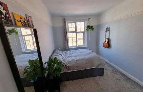 Lovely 2 bedroom flat in North West London - Photo 24