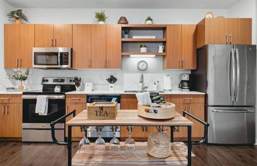 NEW Great Escape 404 2BR Condo Near Downtown and Bay - Photo 50