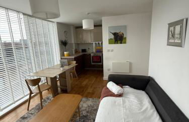 Executive Riverside Stay With Workspace & Fast WiFi - Foto 12