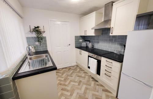 St Johns Hse-Sleeps 6-Fully Equipped-Workers-short, long stays - Foto 28