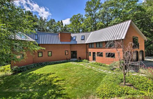 White Mountain Escape with Separate In-Law Suite! - Foto 3