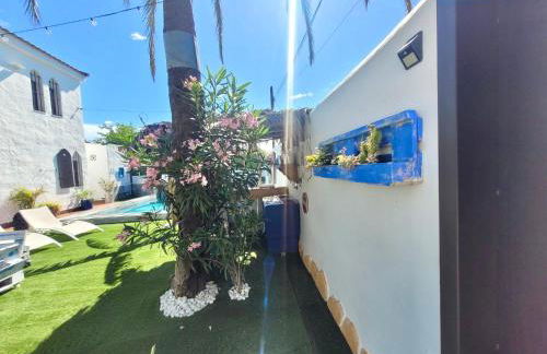 GATU PREMIUM Villa Lurberri piscina privada, 4 dormitorios, 2 baños, parking , jardines, " Preferente mayores de 25 años y familias " ín y barbacoa - Foto 28