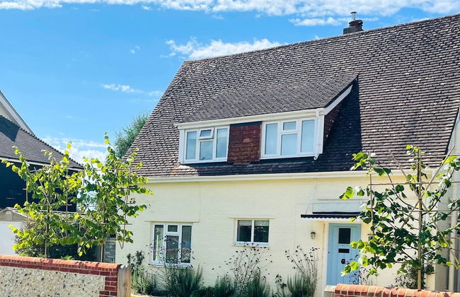 Newly Renovated Cottage 150m From Waterfront - Photo 37