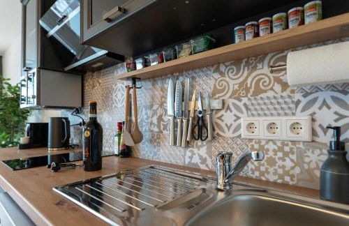 CABANA - Deluxe City-Center - kostenloser Parkplatz - Balkon - WiFi - Zentral - Photo 9