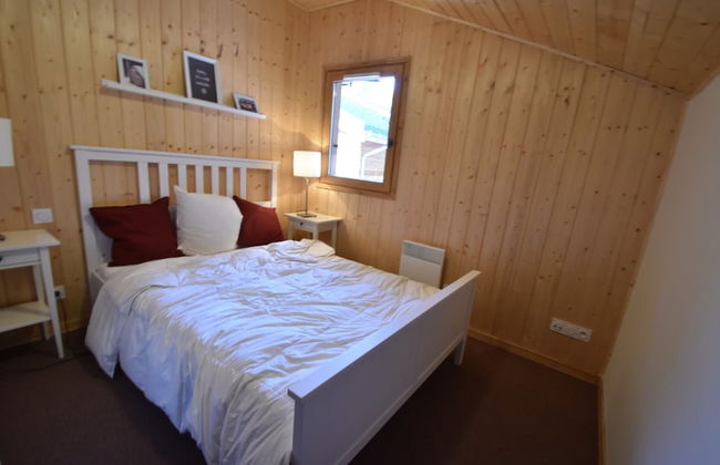 Splendid Chalet in Chamrousse With TV - Photo 7