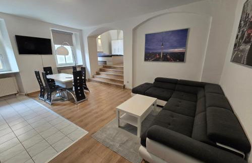 FERIENWOHNUNG 77m2 APARTMENT 2 RAUM WOHNUNG im ZITTAUER STADTZENTRUM INNENSTADT INNENRING TOP LAGE MARKT UND RATHAUS NÄHE - Foto 3