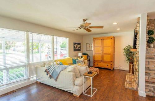 Close to Beach, Hot Tub, Pet Friendly, Firepit - Foto 30