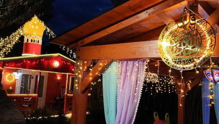 Refugio madera estilo árabe con estatuas, estanques y un pequeño zoo - Foto 5, Garden