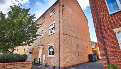 4 Spacious Bedrooms, En-Suites, Private Driveway, Tamworth Accommodation for Contractors and Families - Foto 2