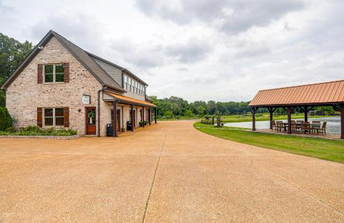 Farm and Lake Views Rural Mississippi Loft Apt - Foto 19