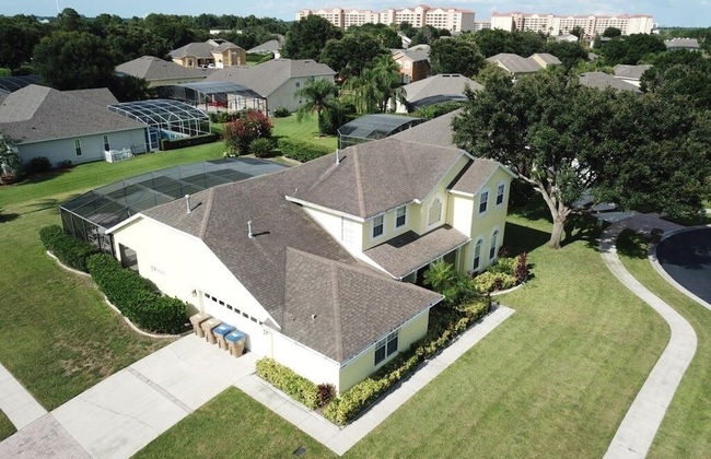 Fantastic 7 Bed 6 Bath In Prestigious Gated Comm. 7 Bedroom Villa by Redawning - Foto 60