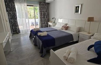 Bonito piso con jardines y piscina - Foto 21