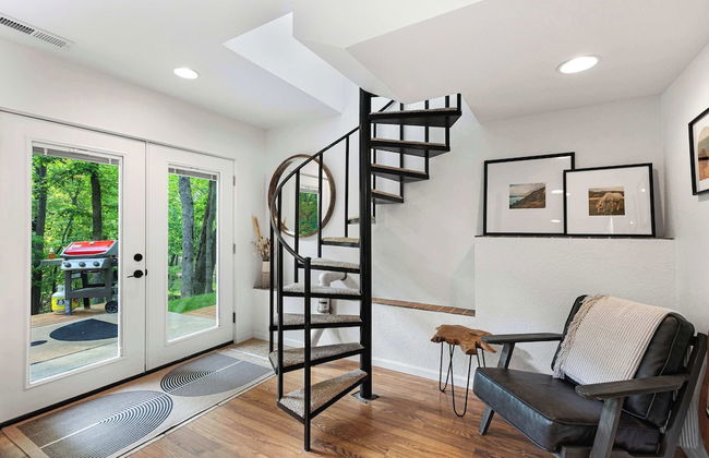 Treehouse LOZ Seclusion for 6! - Photo 23