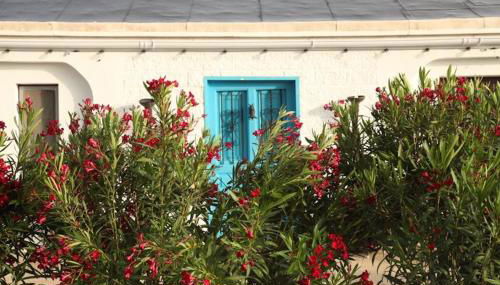 18 Person Bachelorette Pool Parties - Photo 4