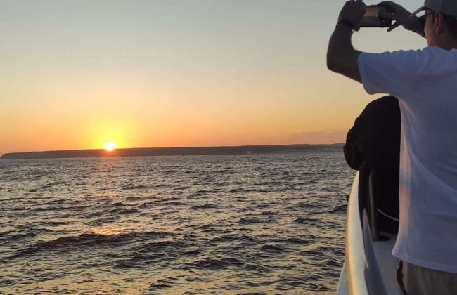 Cape Trafalgar Sunset Boat Ride - Photo 1
