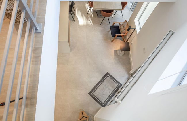 The Modernista 2 - Large Townhome With Pool - Foto 21