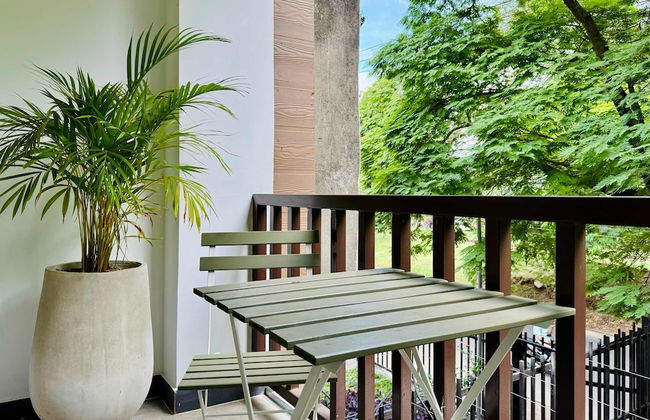 w Glorious Loft w Elegant Balcony in Cali - Photo 17