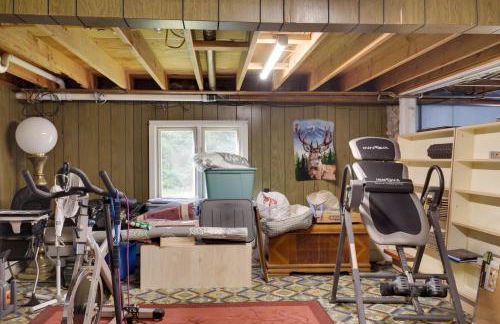 Dock and Views Lakefront Family Home in Conover! - Foto 30