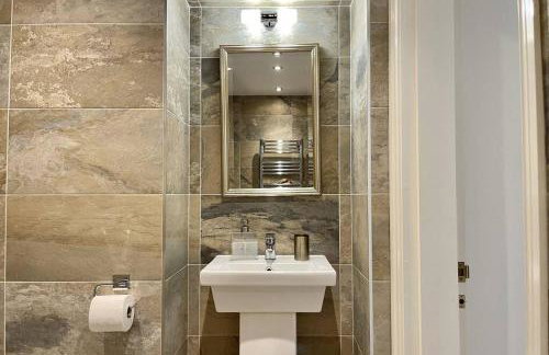 Lavender Apartment - Spacious apartment close to the beach - Foto 22