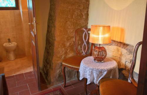 Farmhouse With Stables, Horses and the Ability to Make Horseback Riding - Photo 90