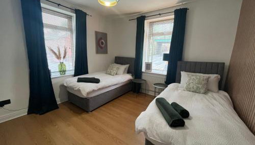 Modern & retro two bedroom apartment in Barnsley - Foto 2