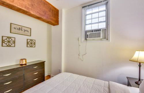 3 Mi to Warren Dunes Sawyer Getaway with Fireplace! - Foto 17