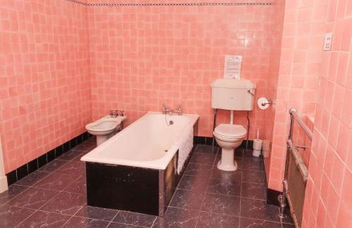 Cheviot Manor - Photo 39