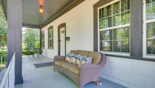 Updated North Greenwood Cottage Less Than 1 Mi to Dtwn! - Foto 2