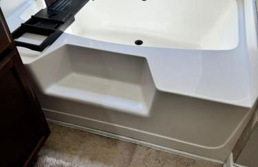 4 Bedrooms Private Backyard Smoke Room Garden Tub - Foto 18