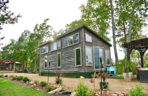 The Gemini-a dreamy, waterfront tiny cabin - Foto 4