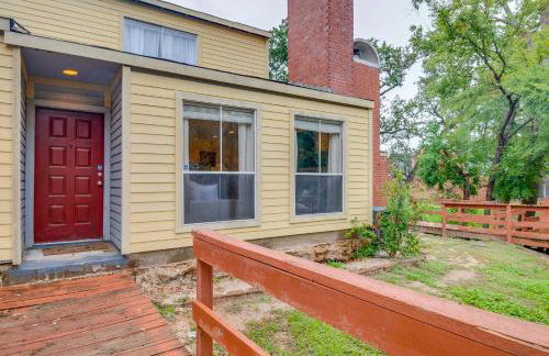 College Station Gem with Pool Access Near University - Foto 23