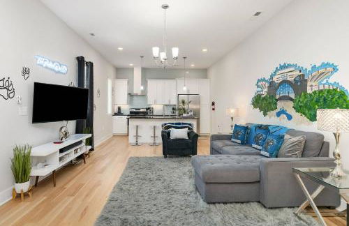 Queen City's Den Uptown - Photo 26