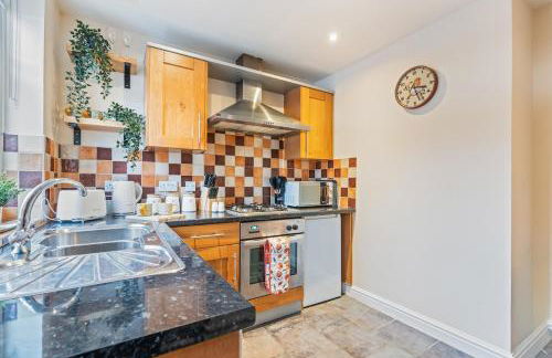 #97 Grade 2 historic Housekeeper's Cottage - Close to Statfold Country Park - Sleeps 5 - Perfect for Contractors and Families - Free street Parking" - Foto 42