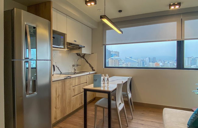 w Deluxe 1BR Near Kennedy Park in Miraflores - Photo 1