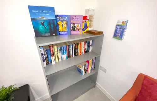 Walnut Flats-F2, 3-Bedroom with Garden & Patio - AC, Parking, Netflix, WIFI - Close to Oxford, Bicester & Blenheim Palace - Foto 11