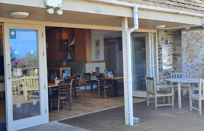 Beautiful 2-bed Chalet in Bideford - Photo 14