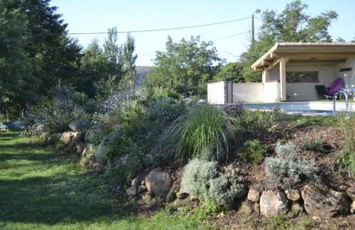 La Magnanerie de l'Estrade, gîte 8 pers avec piscine - Foto 3