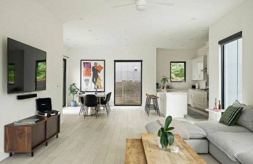 Modern Home in East Austin - Private Pool & BBQ - Foto 6