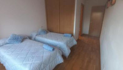 Apartamento con 2 habitaciones y 2 baños junto a Valladolid - Photo 2